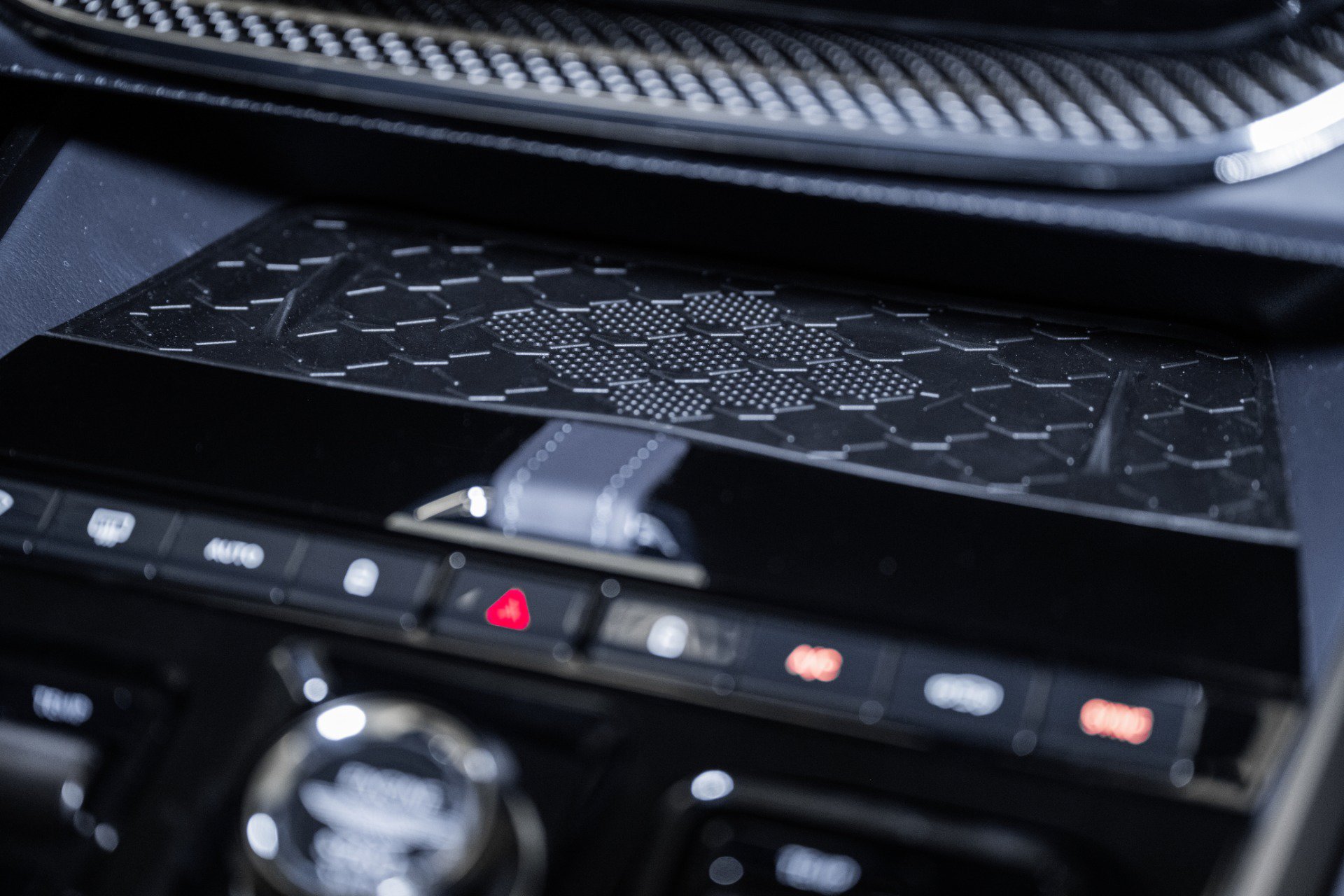 New 2025 Aston Martin DBX 707 AWD/4WD image 31