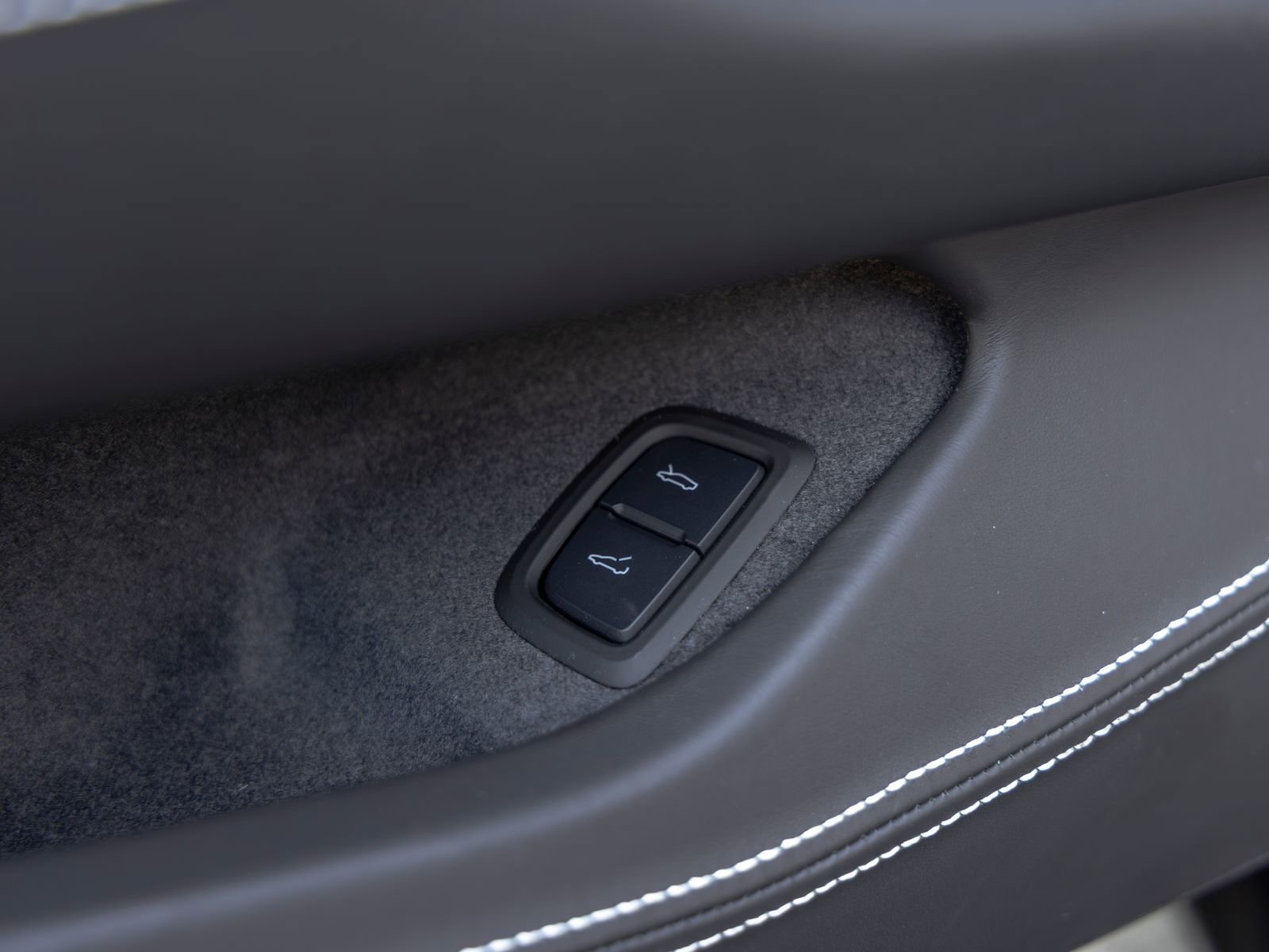 Used 2024 Chevrolet Corvette Z06 w/ Stealth Interior Trim Package image 31