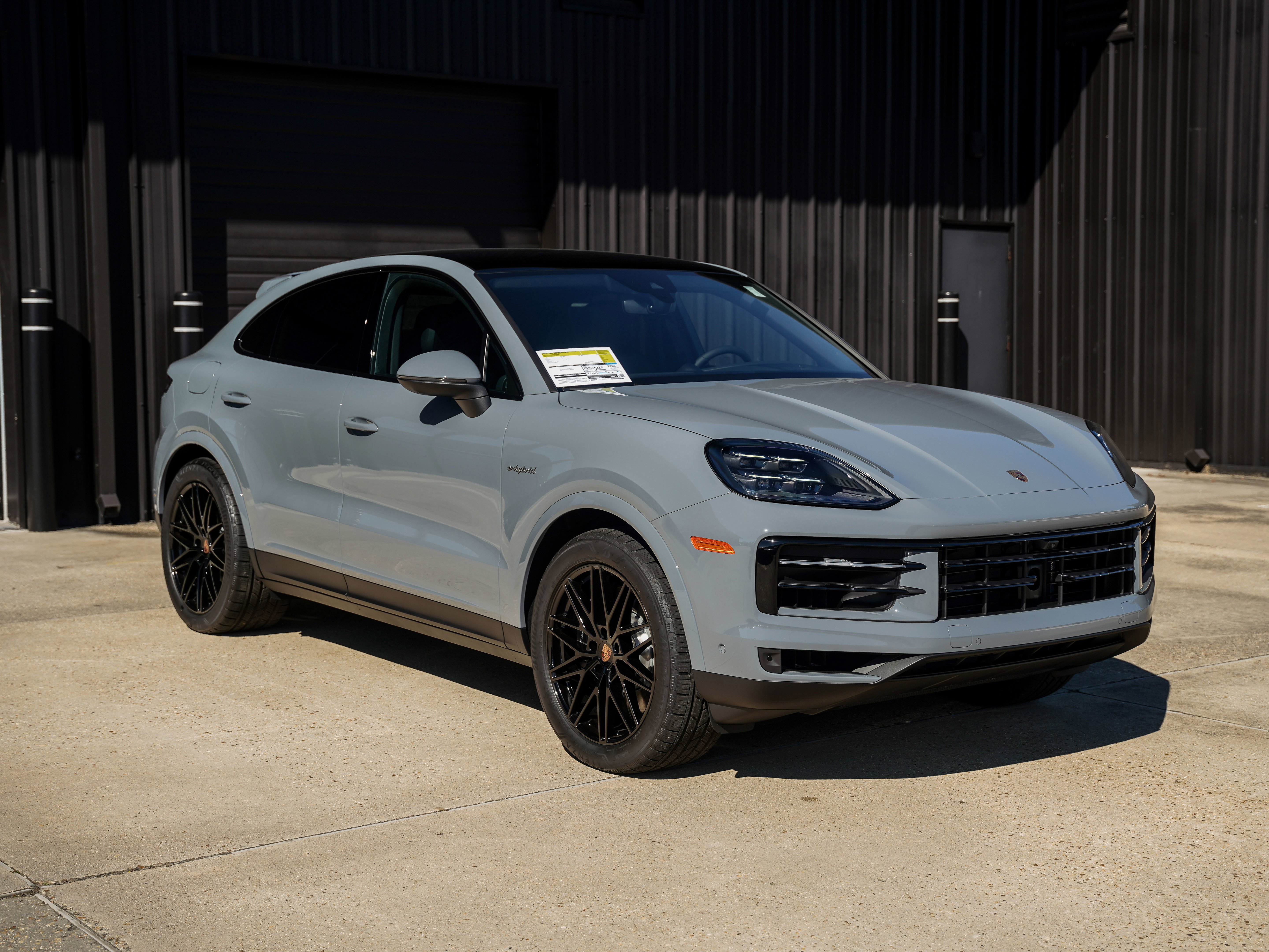 New 2026 Porsche Cayenne E-Hybrid image 10