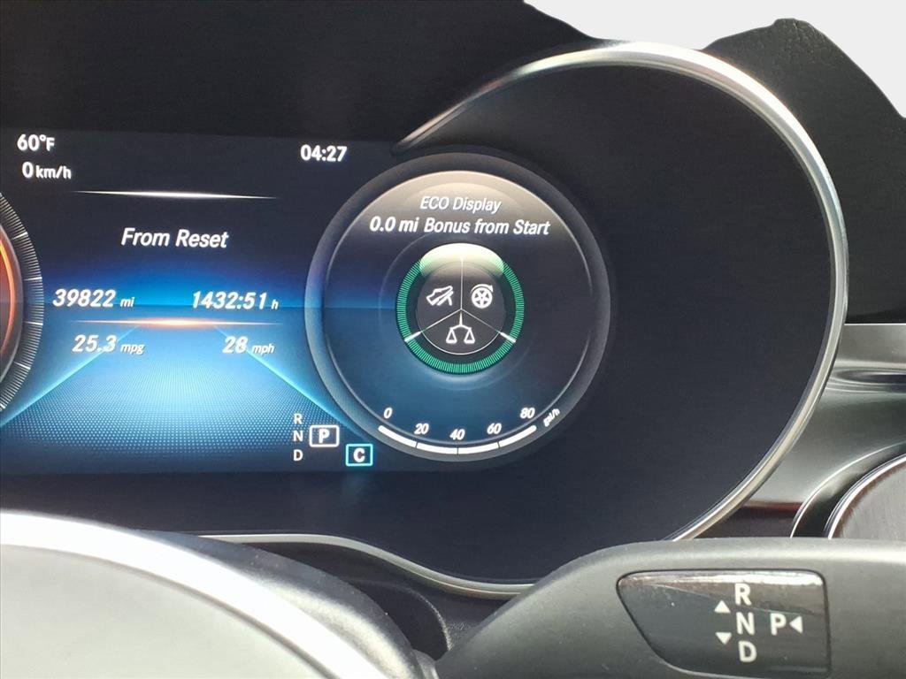 Used 2022 Mercedes-Benz GLC 300 4MATIC image 25