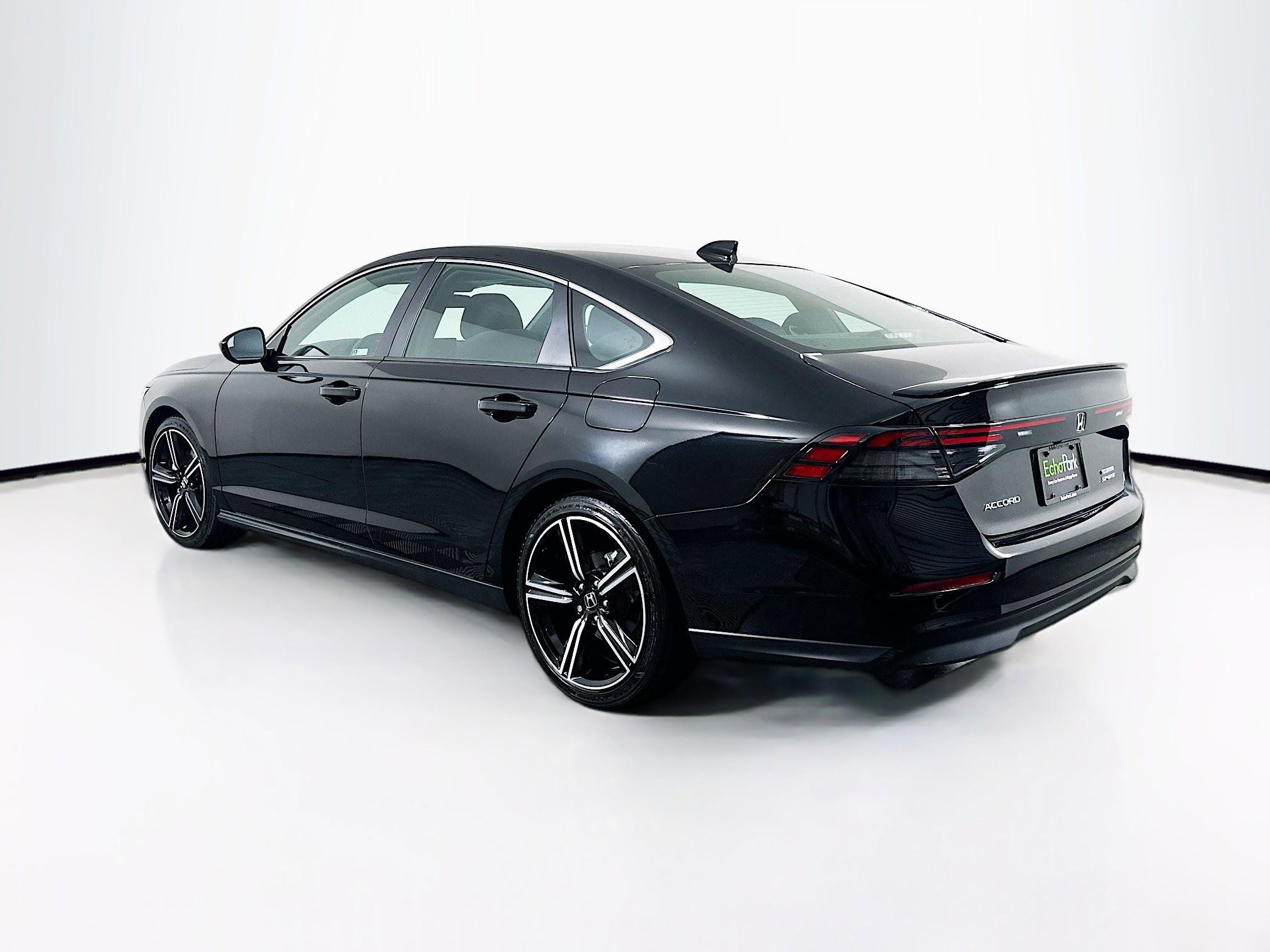 Used 2023 Honda Accord Sport image 5