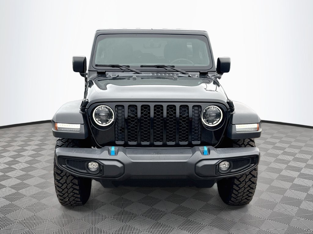 Certified 2023 Jeep Wrangler Unlimited w/ 8.4" Radio Group AWD/4WD image 2