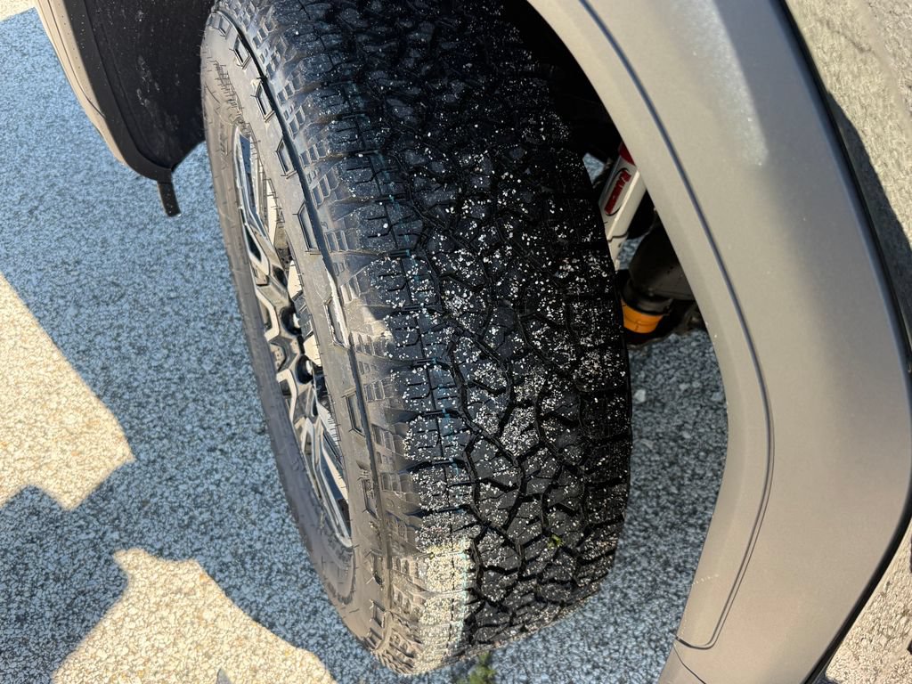 New 2026 GMC Sierra 2500 Denali Ultimate AWD/4WD image 9