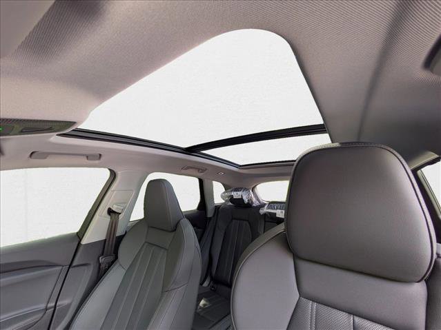 New 2025 Audi Q5 Prestige image 17