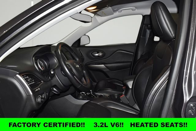 Used 2019 Jeep Cherokee Latitude Plus w/ Comfort/Convenience Group AWD/4WD image 34