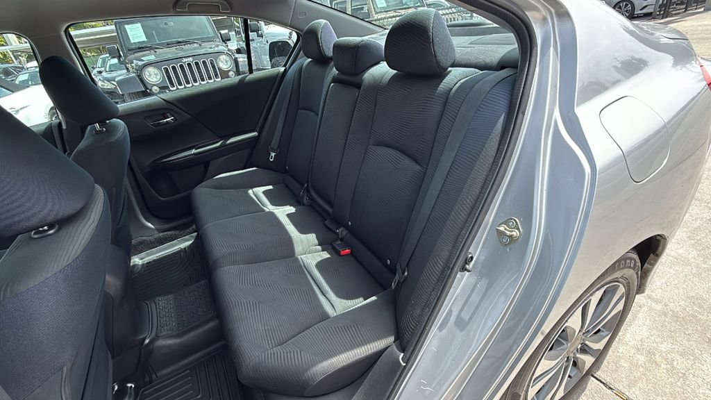 Used 2015 Honda Accord LX image 21