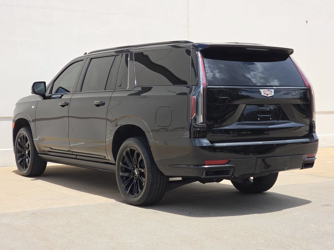 Used 2024 Cadillac Escalade ESV Premium Luxury w/ Performance Package AWD/4WD image 3