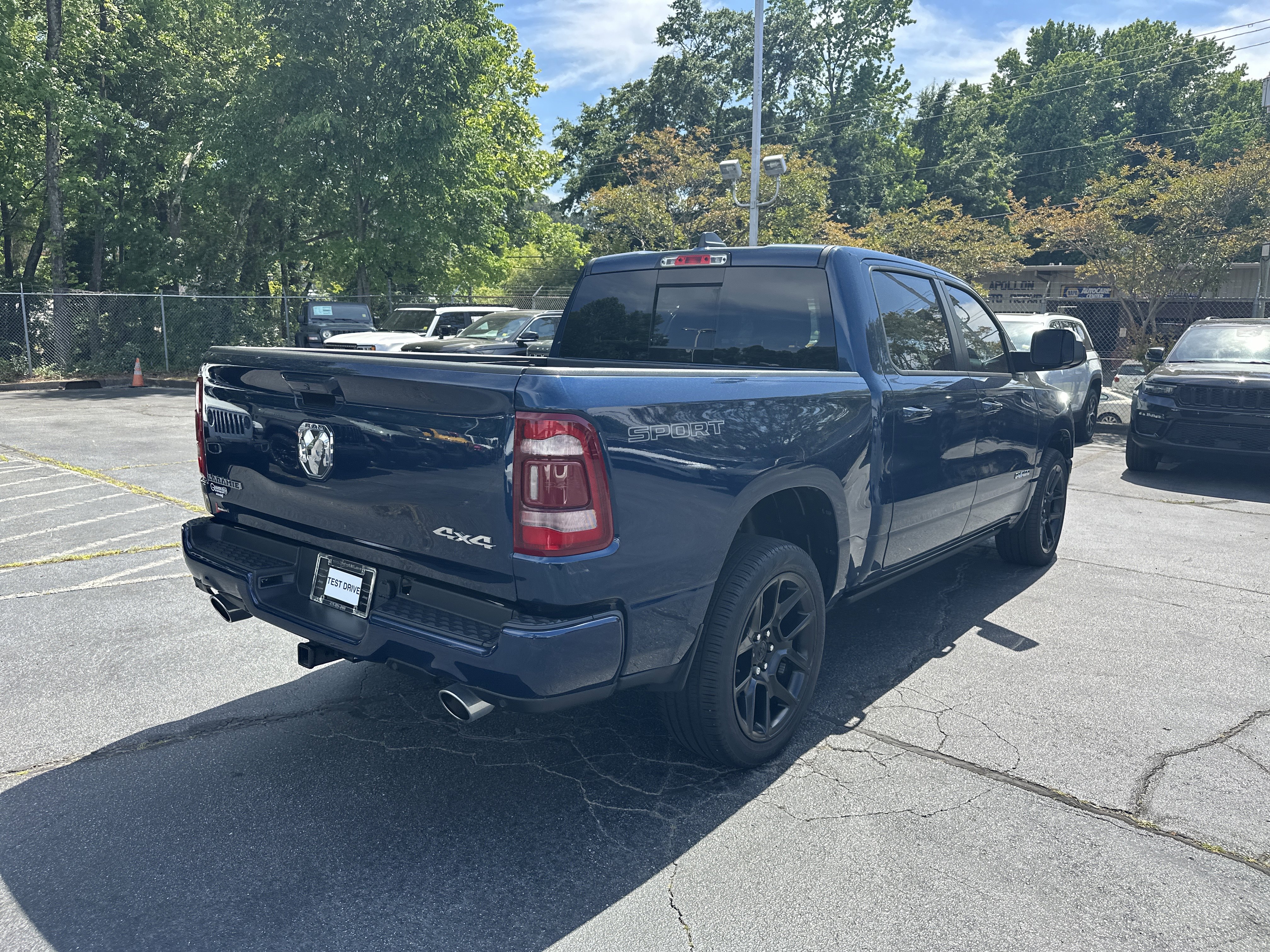 Used 2023 RAM 1500 Laramie AWD/4WD image 9