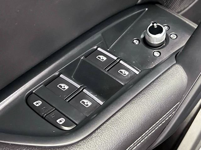 Used 2023 Audi Q5 2.0T Premium Plus AWD/4WD image 19