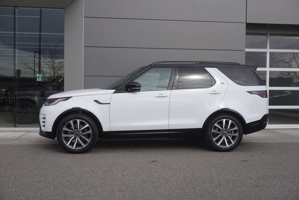 New 2026 Land Rover Discovery Limited Edition image 8