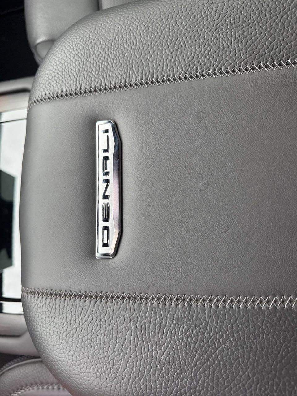Used 2025 GMC Yukon XL Denali image 25