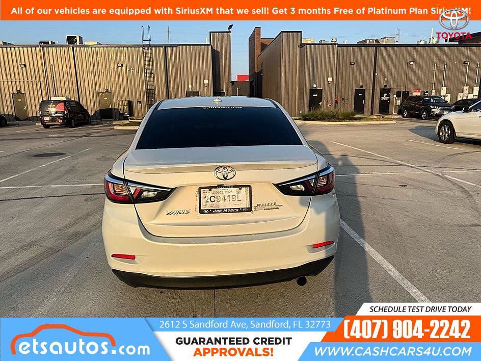 Used 2019 Toyota Yaris LE FWD image 3