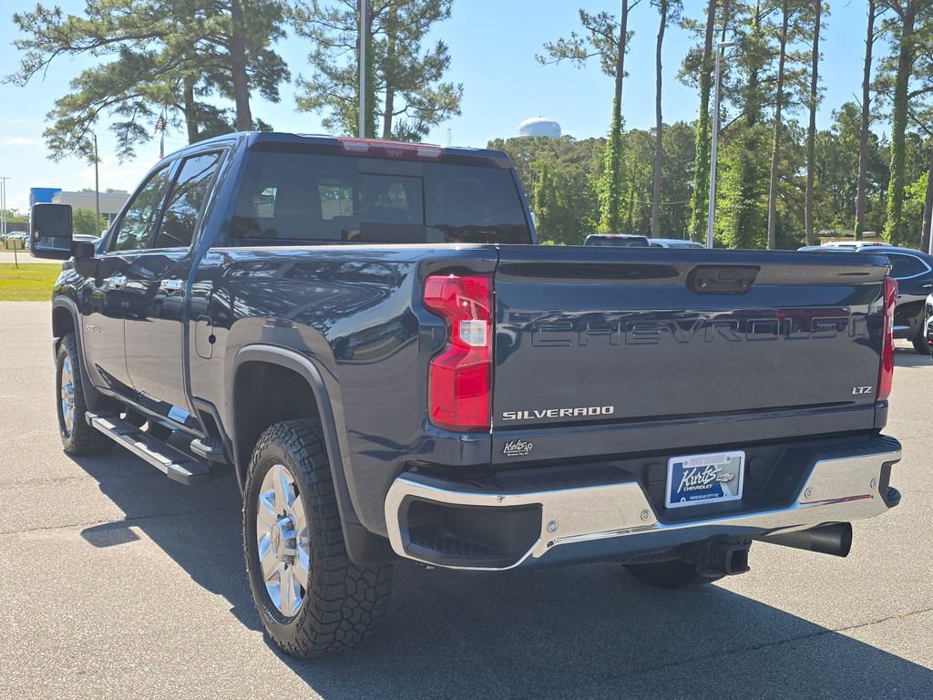 Certified 2022 Chevrolet Silverado 2500 LTZ w/ LTZ Plus Package AWD/4WD image 3