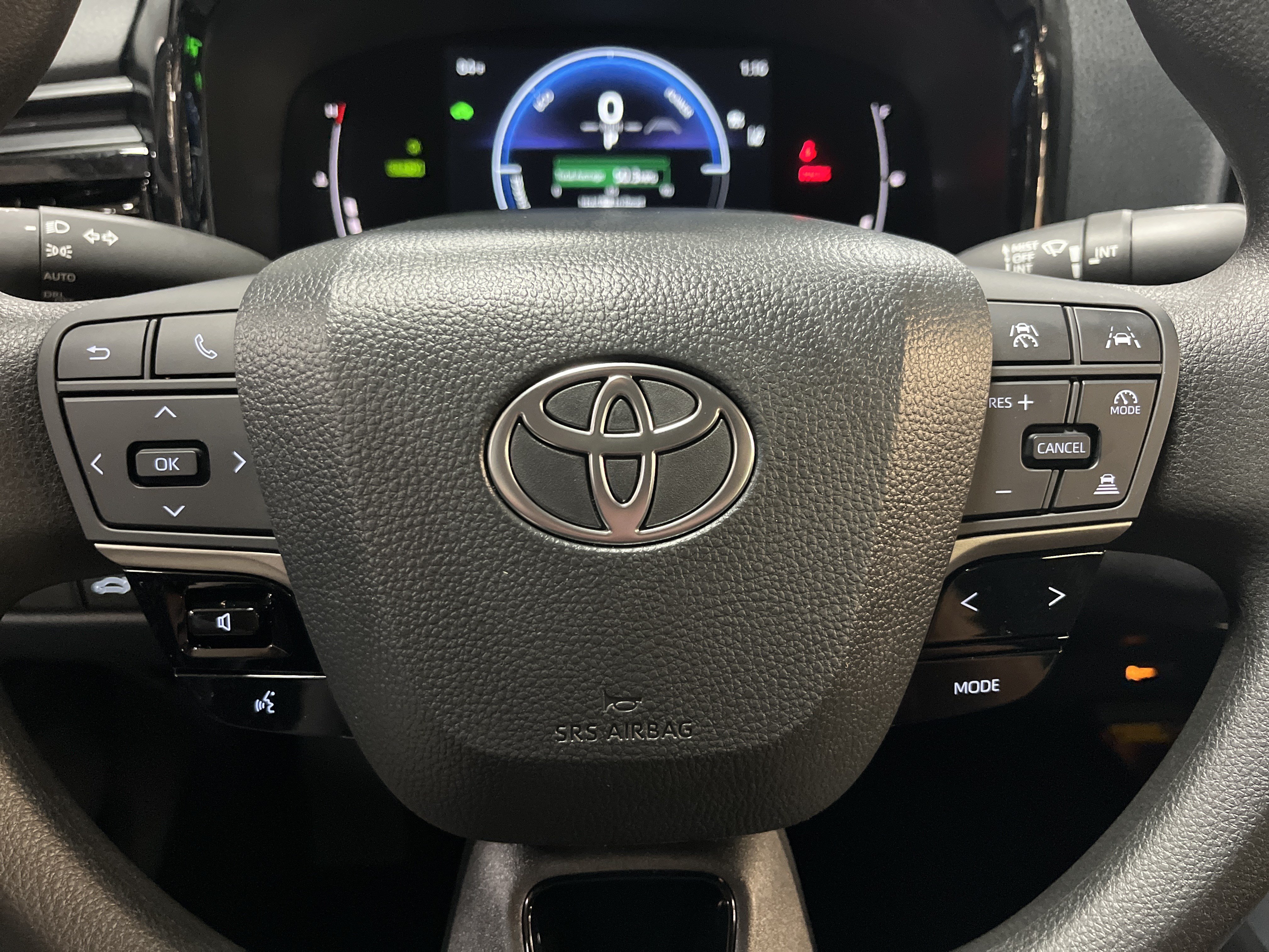 Used 2026 Toyota Camry LE FWD image 8