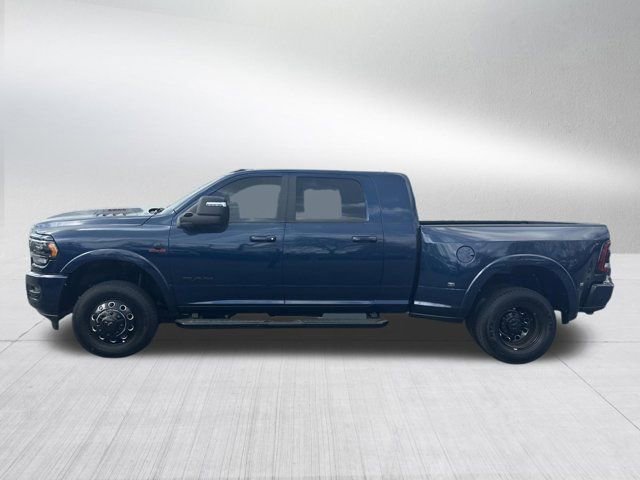Used 2024 RAM 3500 Limited image 9