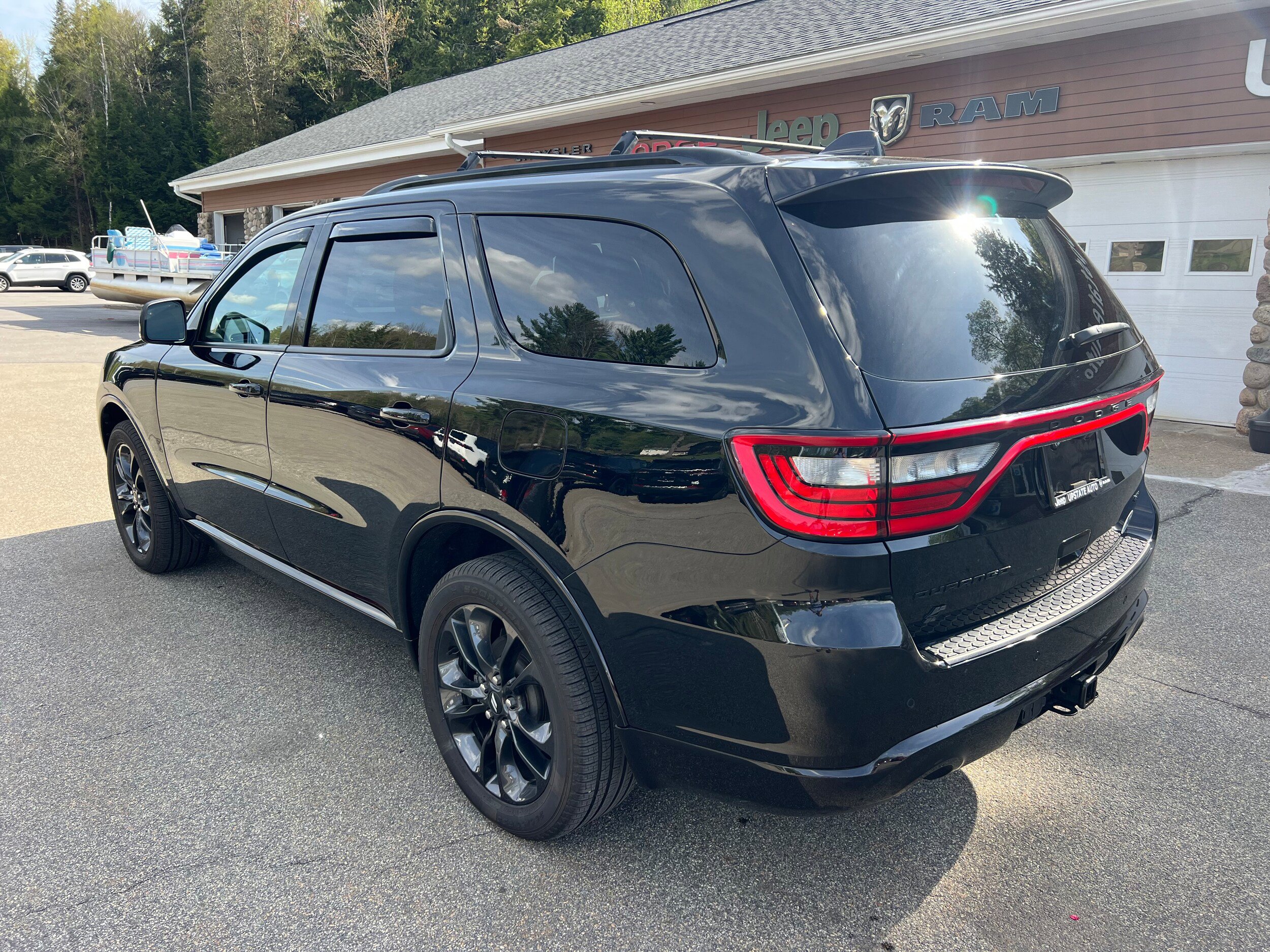 Used 2025 Dodge Durango GT AWD/4WD image 7