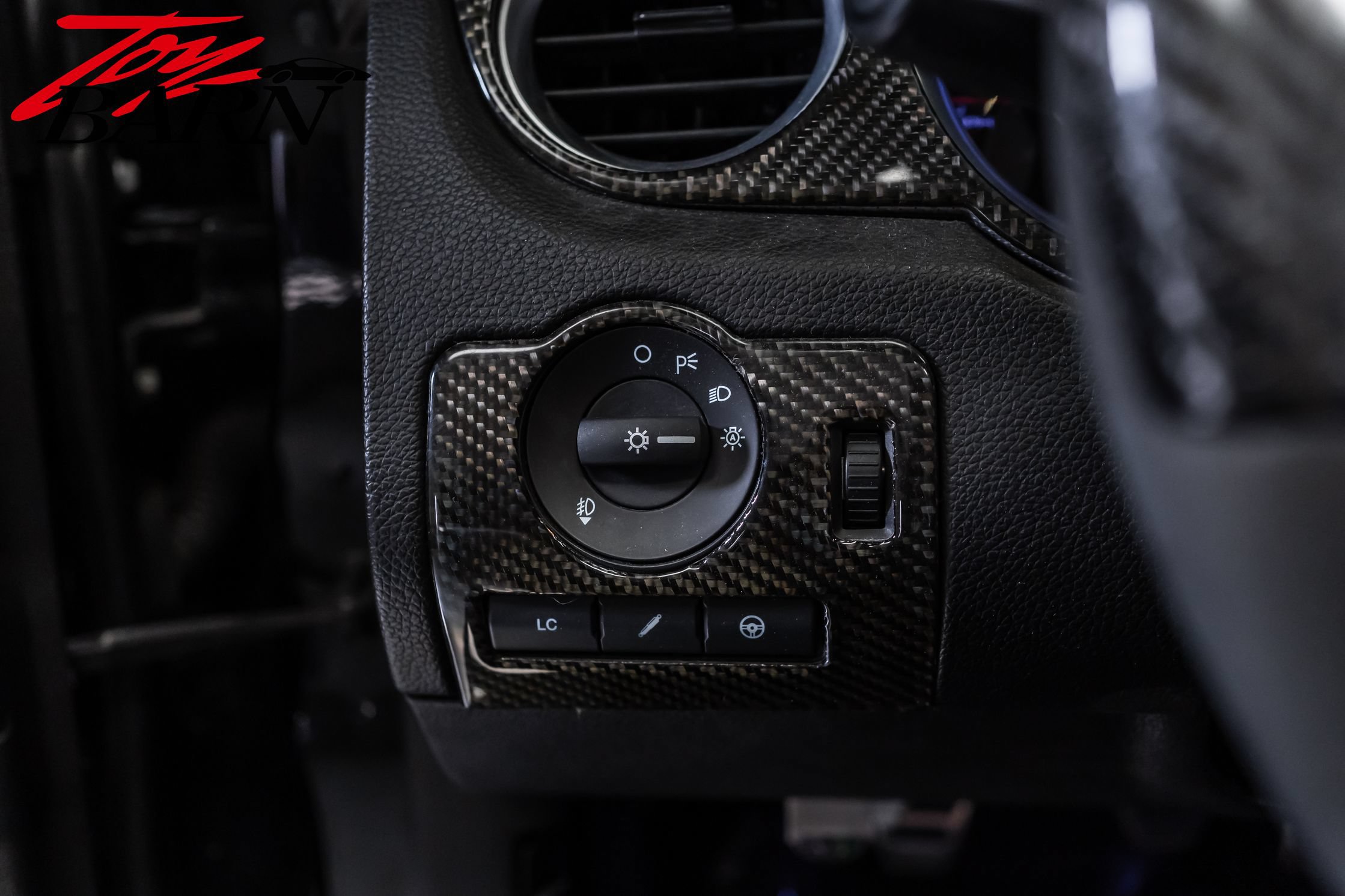 Used 2014 Ford Mustang Shelby GT500 w/ Equipment Group 821A RWD image 33