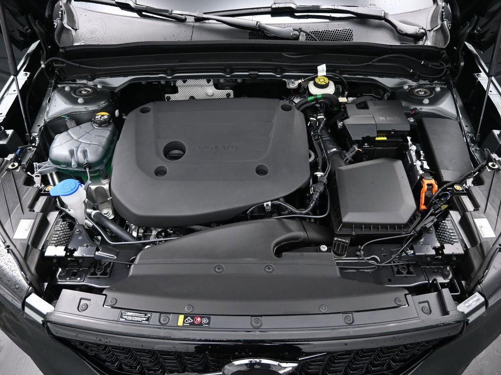 New 2026 Volvo XC40 B5 Ultra w/ Climate Package image 29