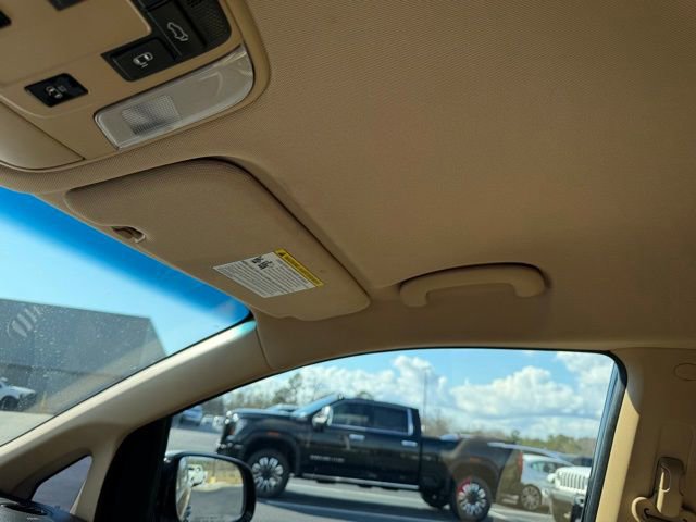 Used 2017 Kia Sedona SX image 21