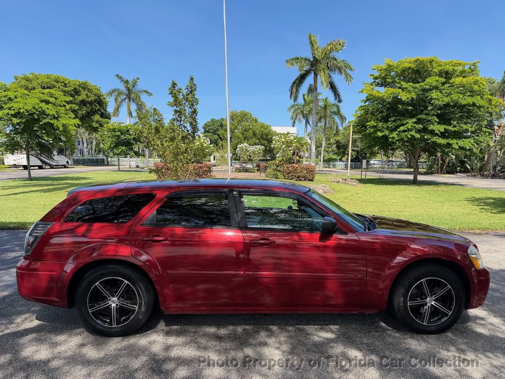 Used 2005 Dodge Magnum SE RWD image 22