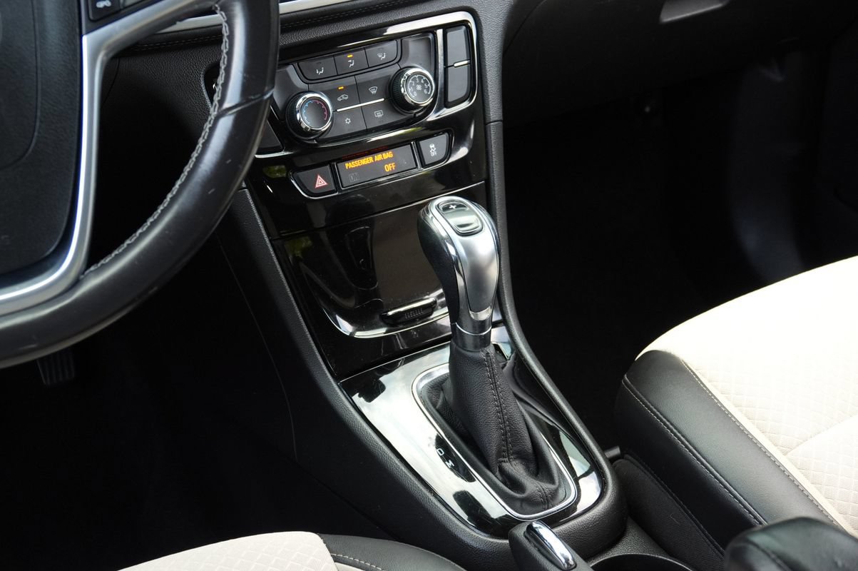 Used 2019 Buick Encore Preferred FWD image 9