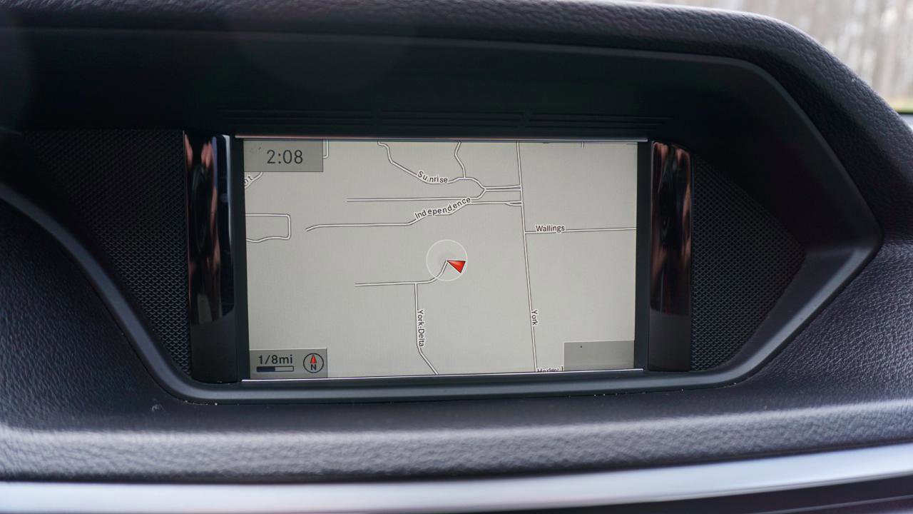 Used 2013 Mercedes-Benz E 350 BlueTEC Sedan image 22