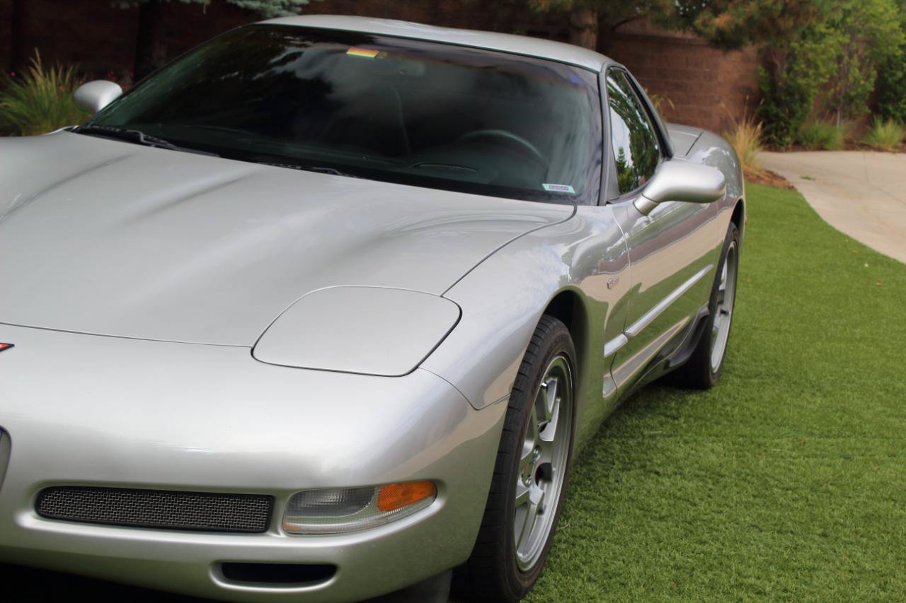 Used 2004 Chevrolet Corvette Z06 w/ Memory Package RWD image 12