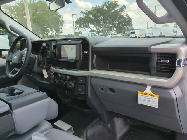New 2026 Ford F550 4x4 Regular Cab Super Duty image 15