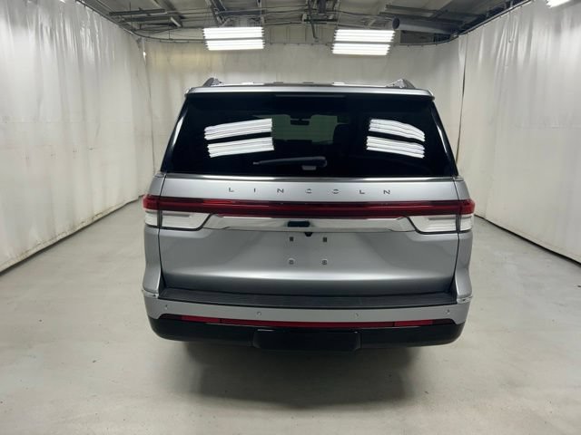 Used 2024 Lincoln Navigator L Reserve AWD/4WD image 6