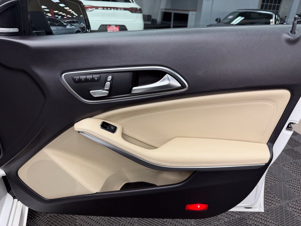 Used 2019 Mercedes-Benz CLA 250 image 54