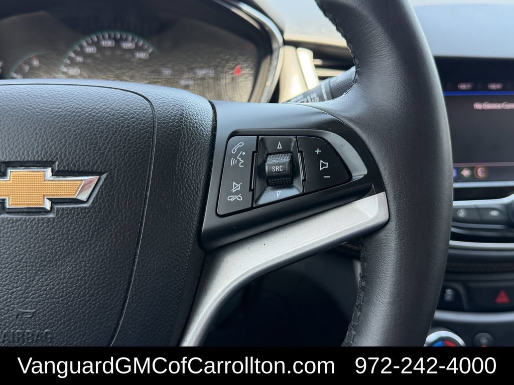 Used 2021 Chevrolet Trax LT w/ LT Convenience Package FWD image 17