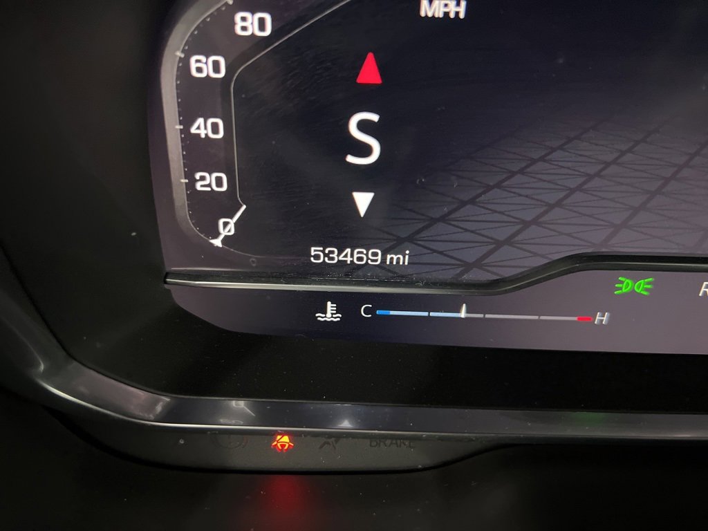 Used 2024 GMC Yukon SLT image 11