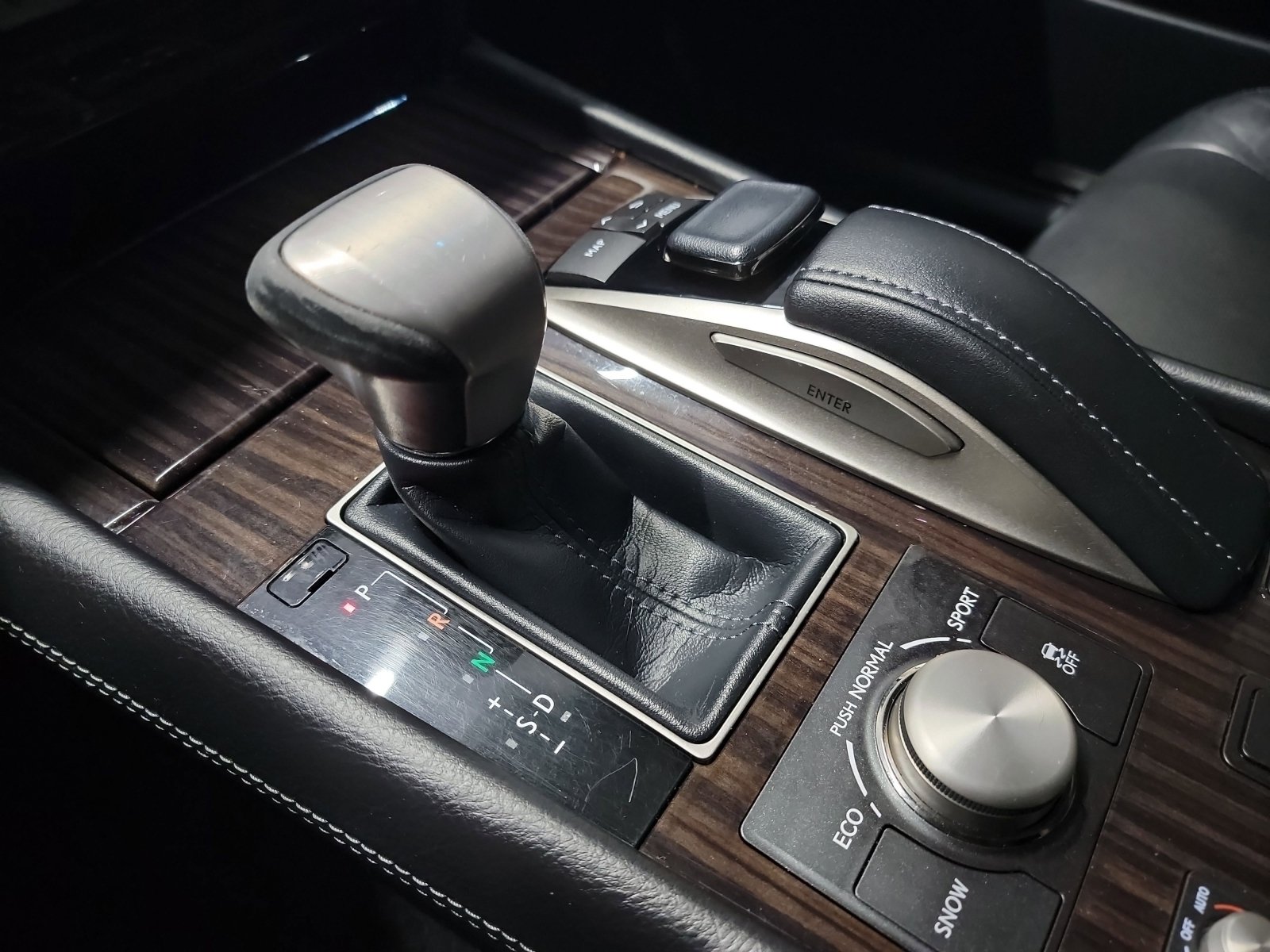 Used 2016 Lexus LS 460 AWD w/ Comfort Package image 27