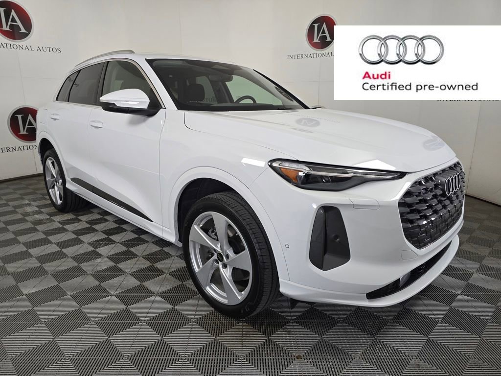 Certified 2025 Audi Q5 Premium w/ Premium Plus AWD/4WD image 1