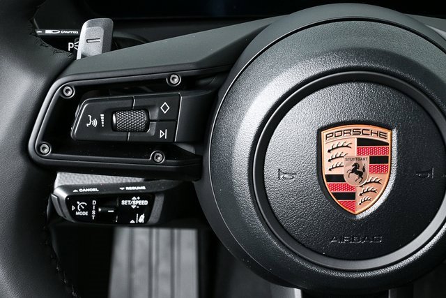 New 2025 Porsche Panamera 4 image 10