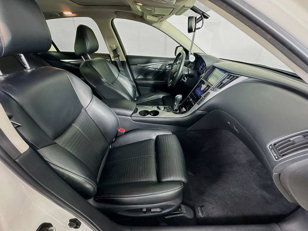 Used 2015 INFINITI Q50 w/ Navigation Package RWD image 35