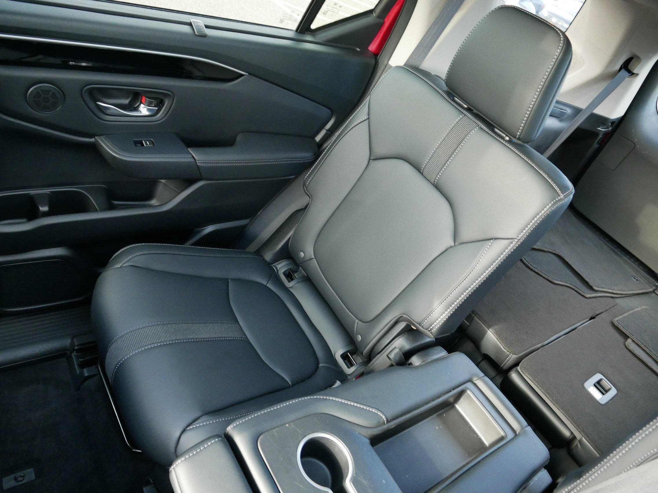 Used 2023 Honda Pilot Touring image 12