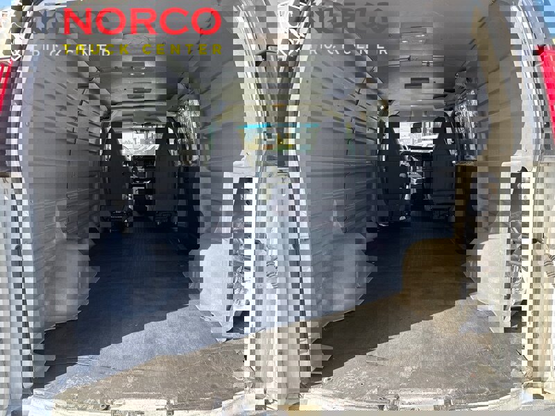 Used 2017 Chevrolet Express 2500 image 11