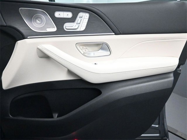 New 2026 Mercedes-Benz GLE 53 AMG 4MATIC Coupe image 31