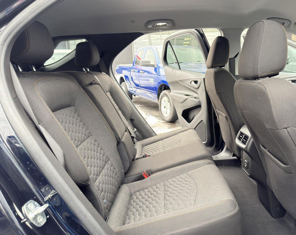 Used 2021 Chevrolet Equinox LT w/ Driver Convenience Package AWD/4WD image 54