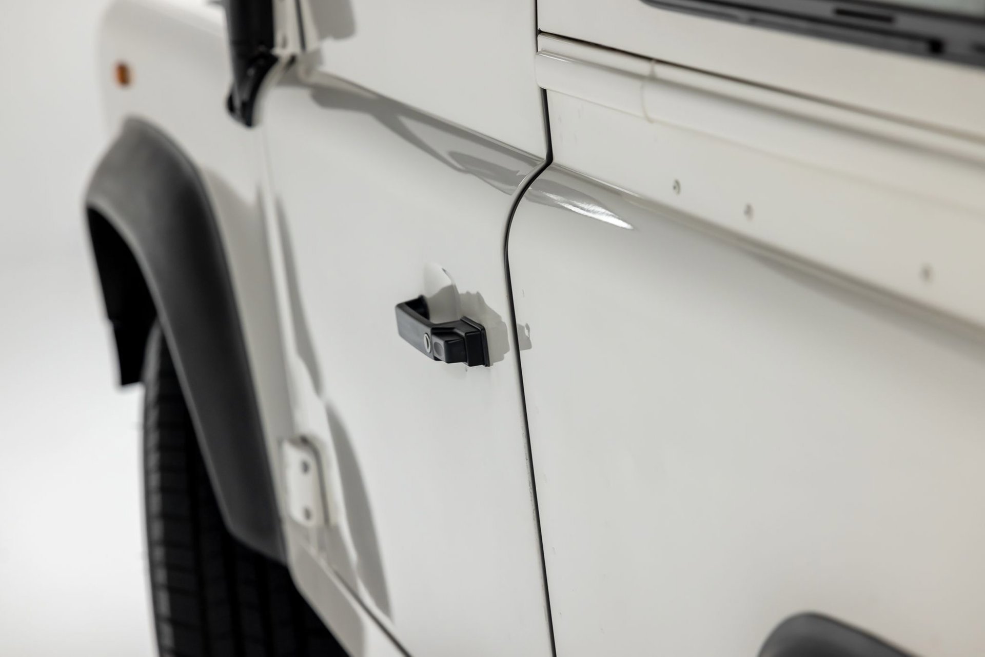 Used 1997 Land Rover Defender 90 image 25