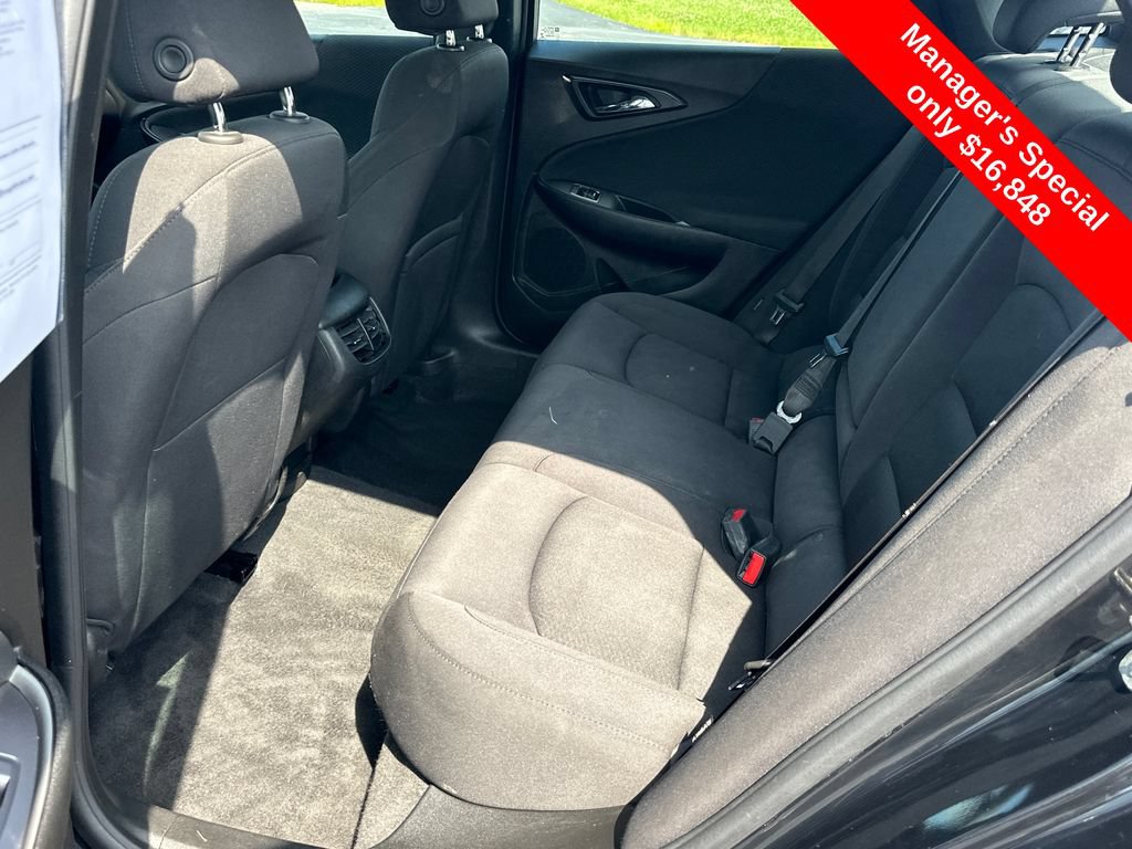 Used 2022 Chevrolet Malibu LT FWD image 14