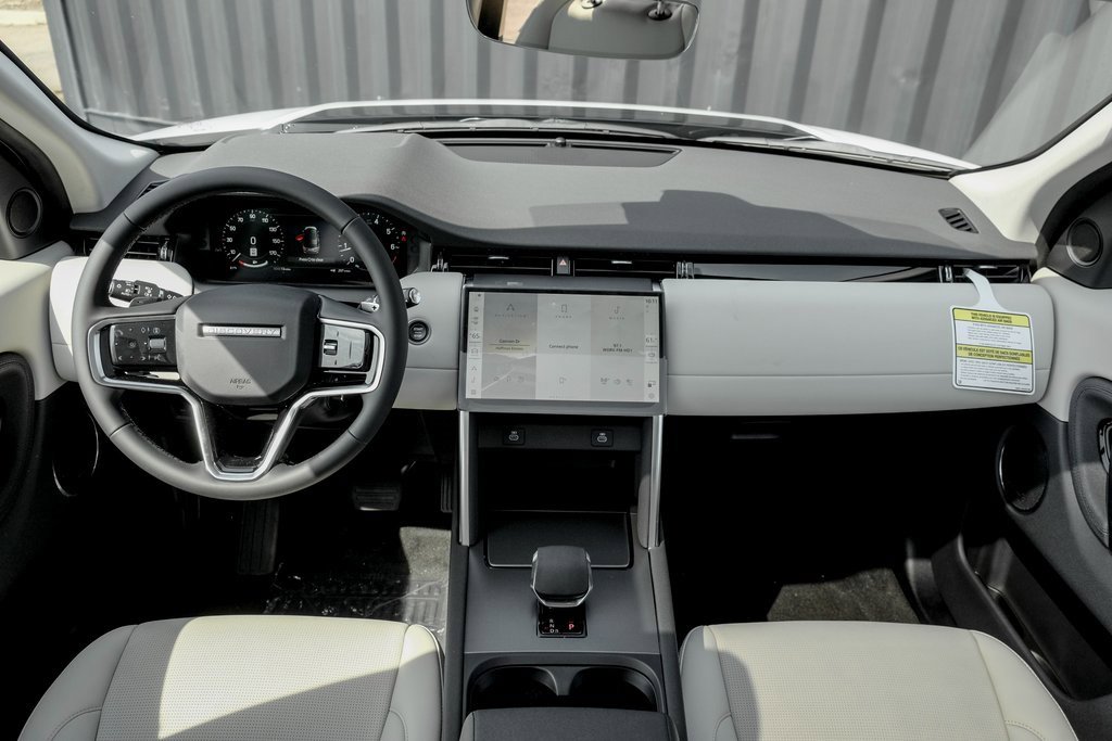 New 2025 Land Rover Discovery Sport S image 20