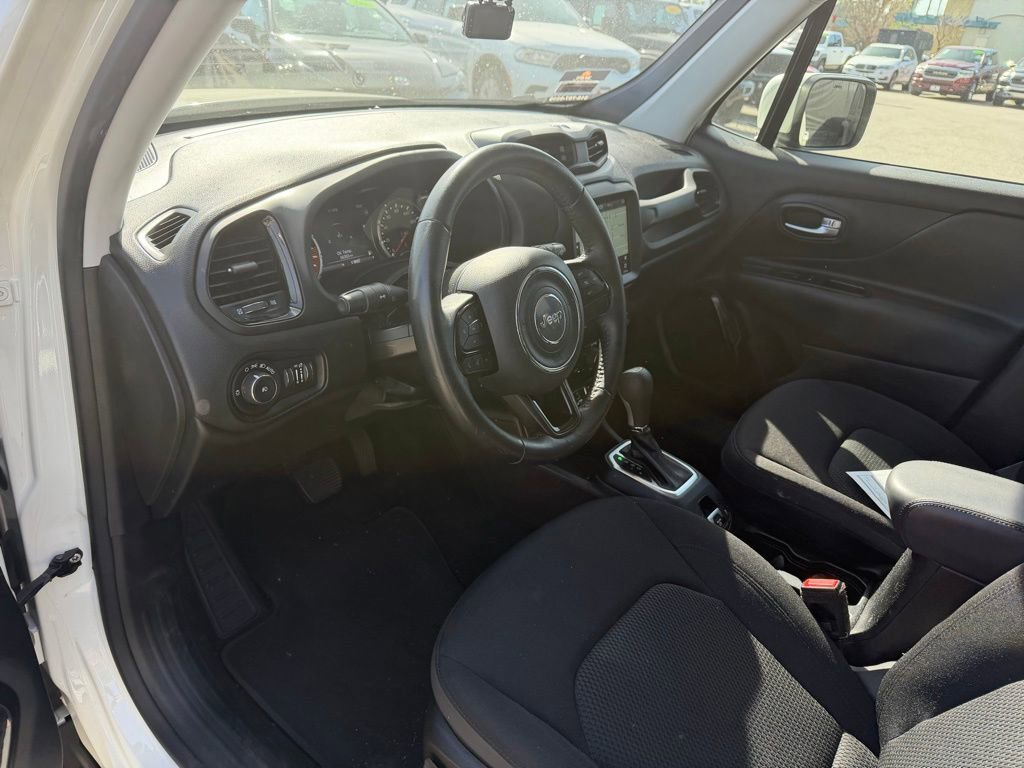Used 2019 Jeep Renegade Altitude w/ UConnect 8.4 Nav Group image 6