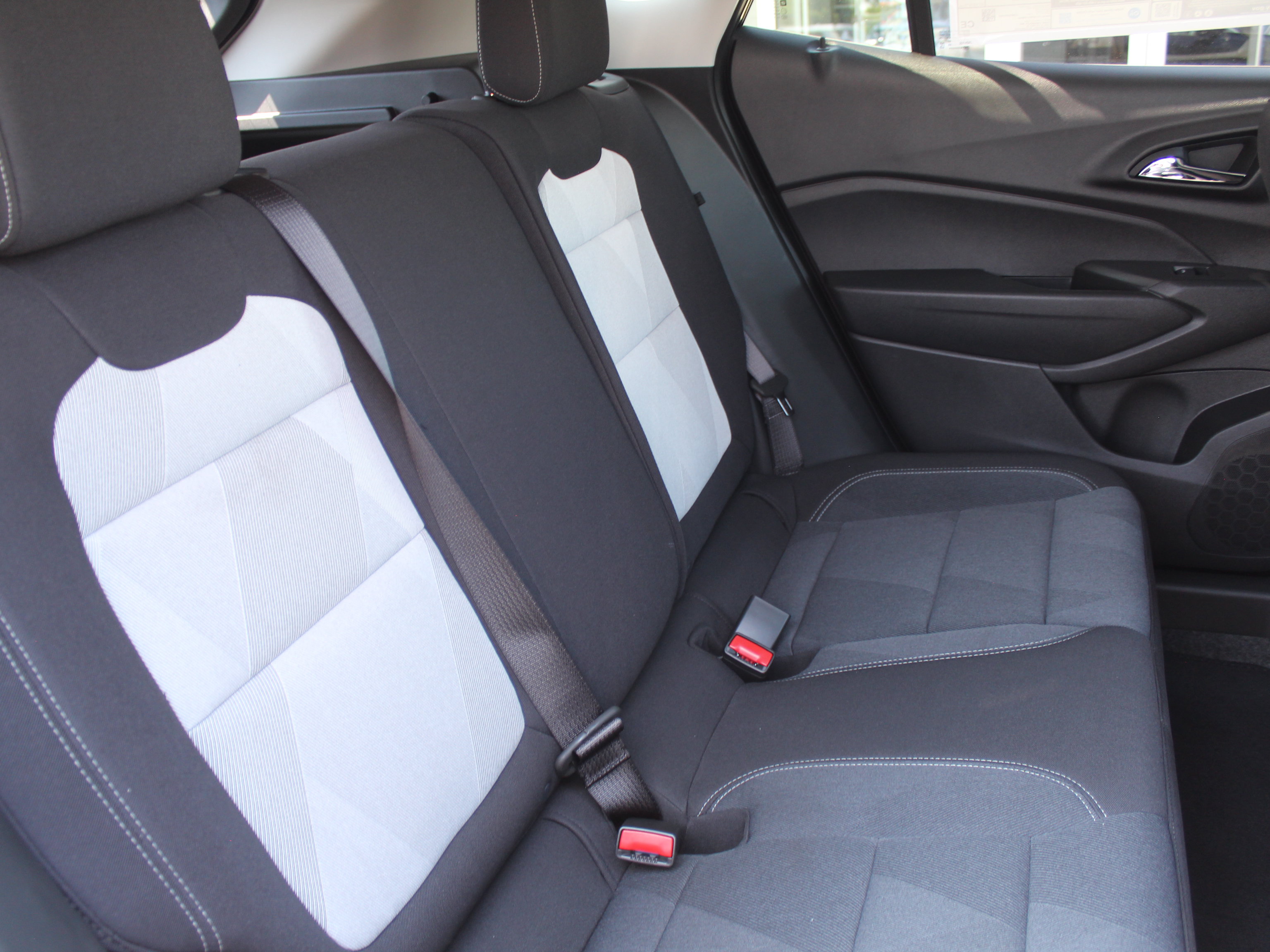New 2026 Chevrolet Trax LS w/ LS Convenience Package FWD image 13