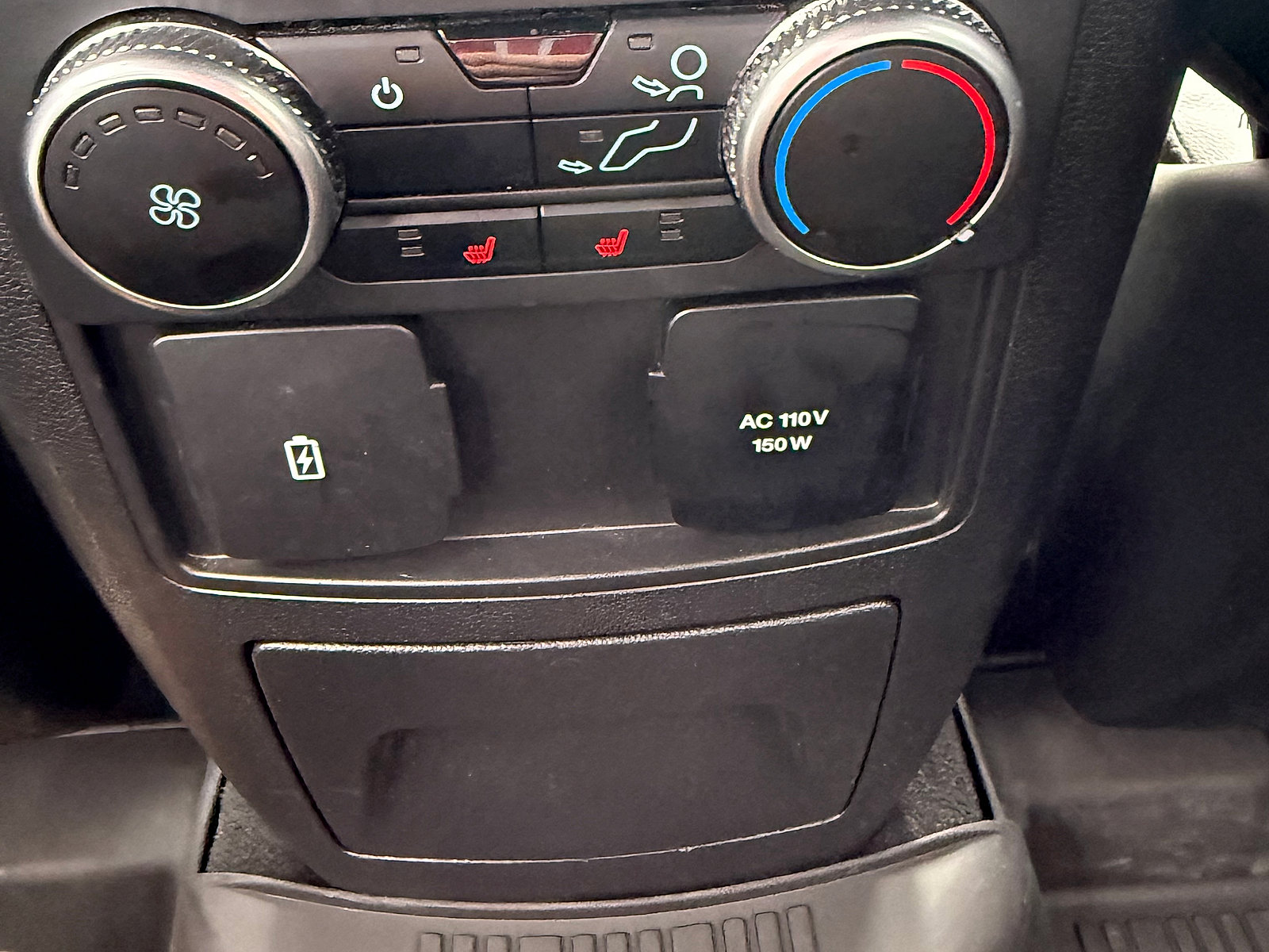 Used 2023 Ford Explorer ST w/ Equipment Group 401A AWD/4WD image 17