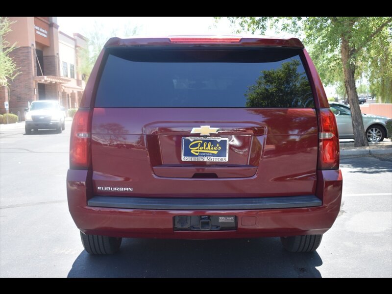 Used 2017 Chevrolet Suburban LS RWD image 9