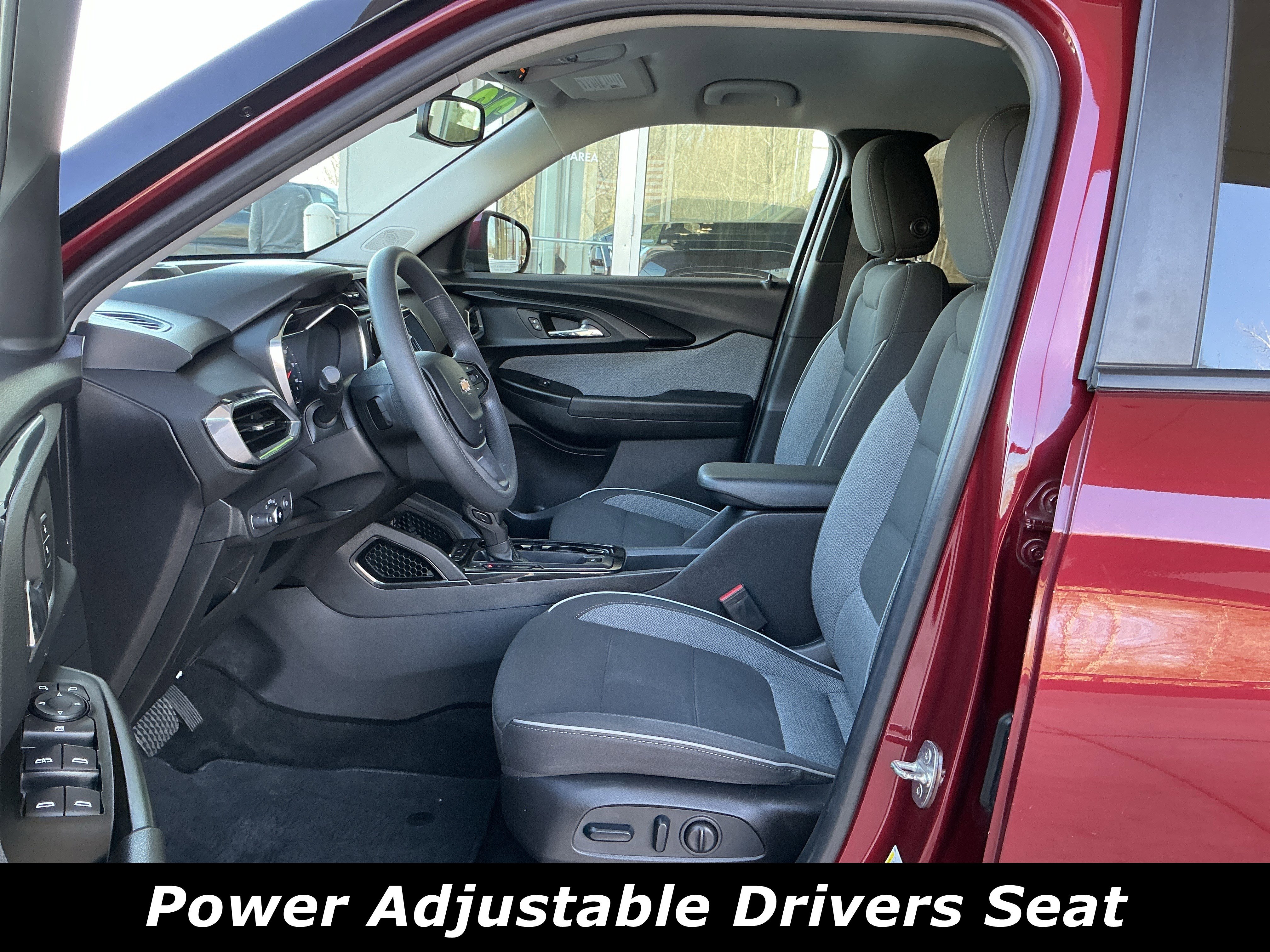 Used 2023 Chevrolet TrailBlazer LT w/ Convenience Package image 7