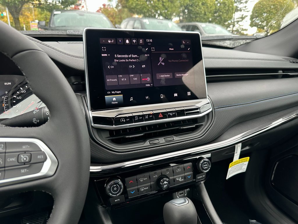 New 2026 Jeep Compass Limited image 3