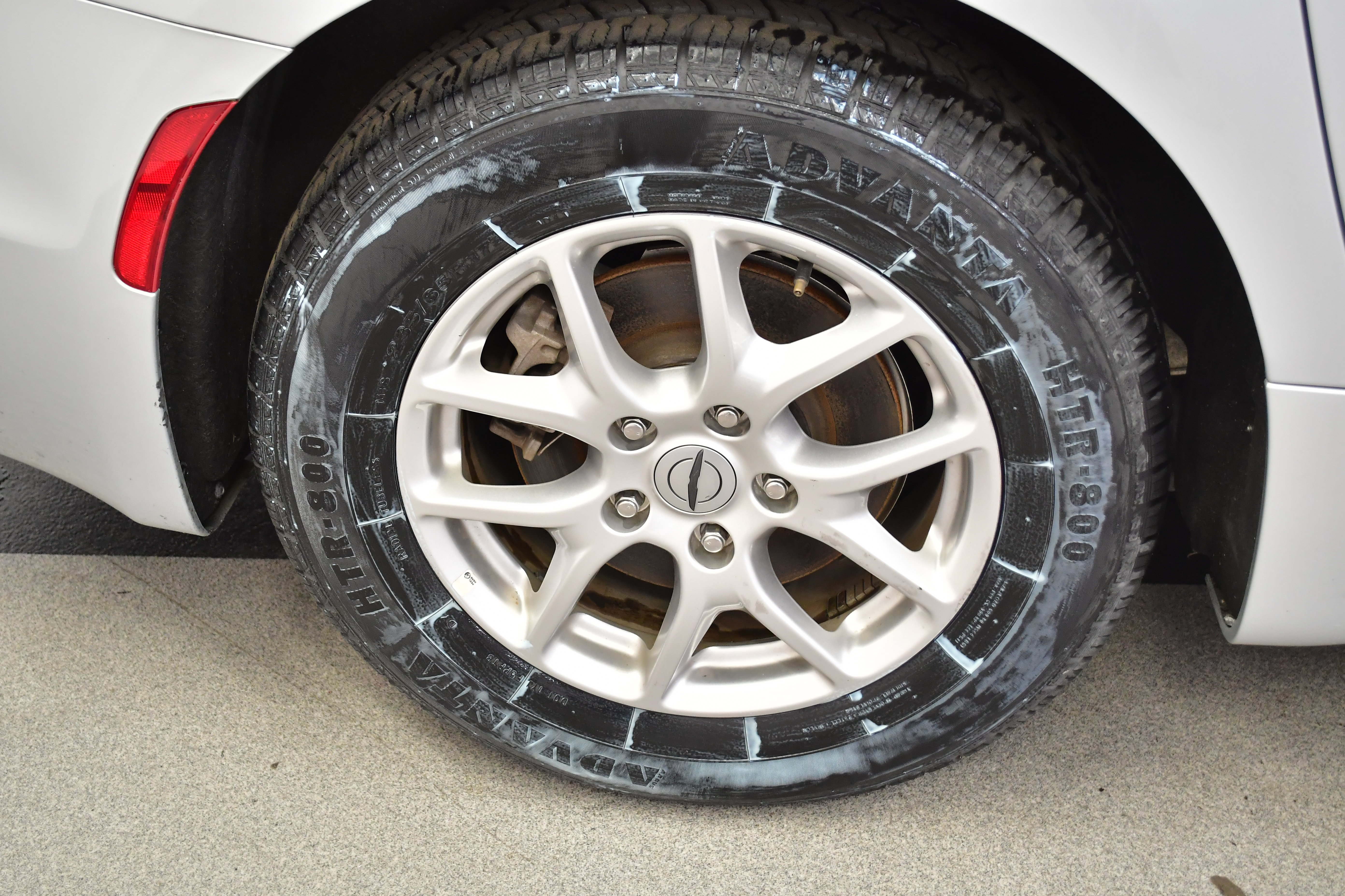 Used 2023 Chrysler Pacifica Touring FWD image 31